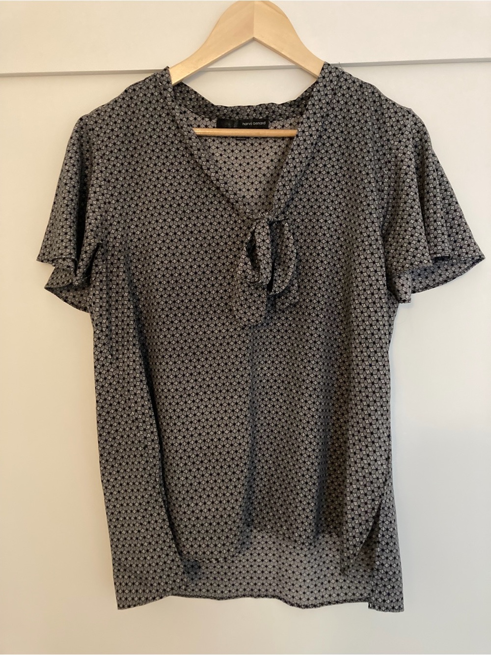 Harve Benard Black Printed Tie-Neck Short Sleeve Blouse